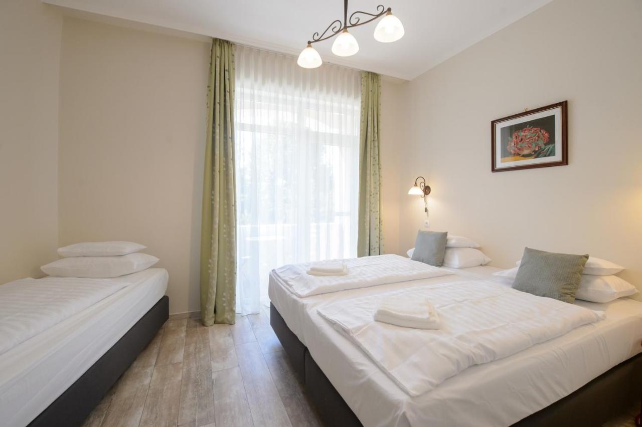 Illaberek Panzio Hotel Eger Exterior photo